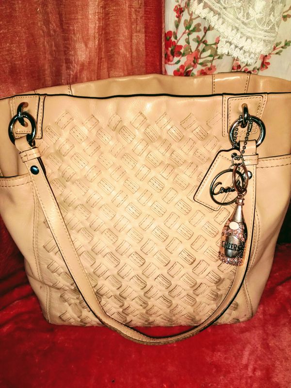 How To Sell Used Coach Purses Literacy Basics