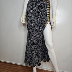 VTG TIME Fashion Black Floral Skirt with Bamboo Button Detail Size M