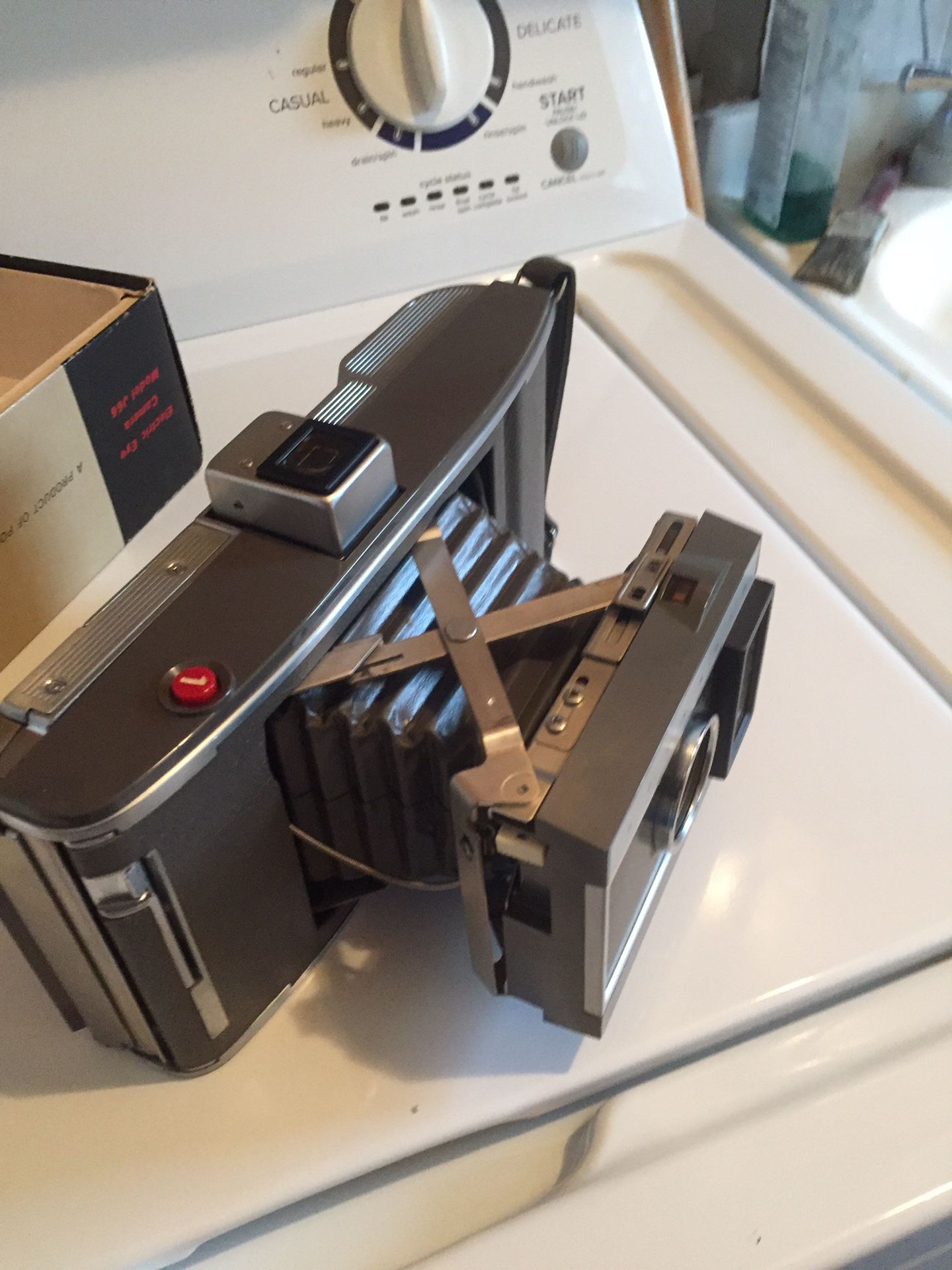 Polaroid Land Camera