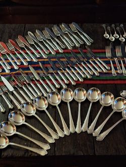 Sheffield Dubarry Silverplate Flatware 162 Pcs Serves 12 William Page & Partners