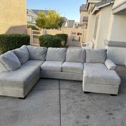 Sectional Couch 