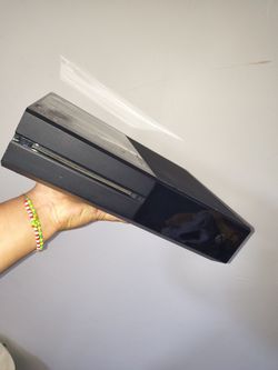 Xbox One First Gen With Camera And Controller