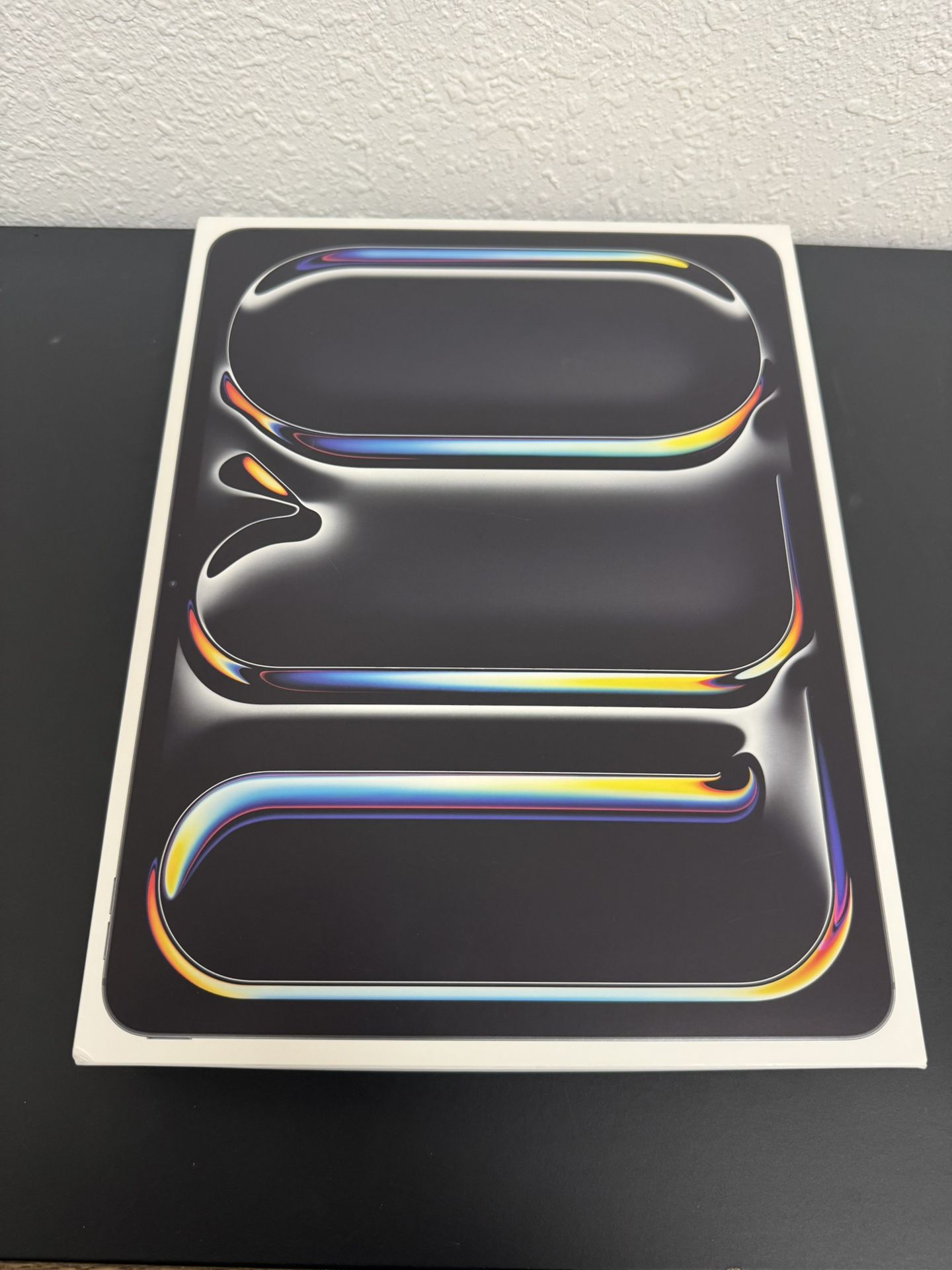 Brand New Sealed M5 2025 Unlocked iPad Pro 13” Wi-fi + Cellular Space Black Ultra Retina XDR Display 