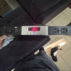 MONSTER POWER PROFESSIONAL POWERCENTER PRO 2500