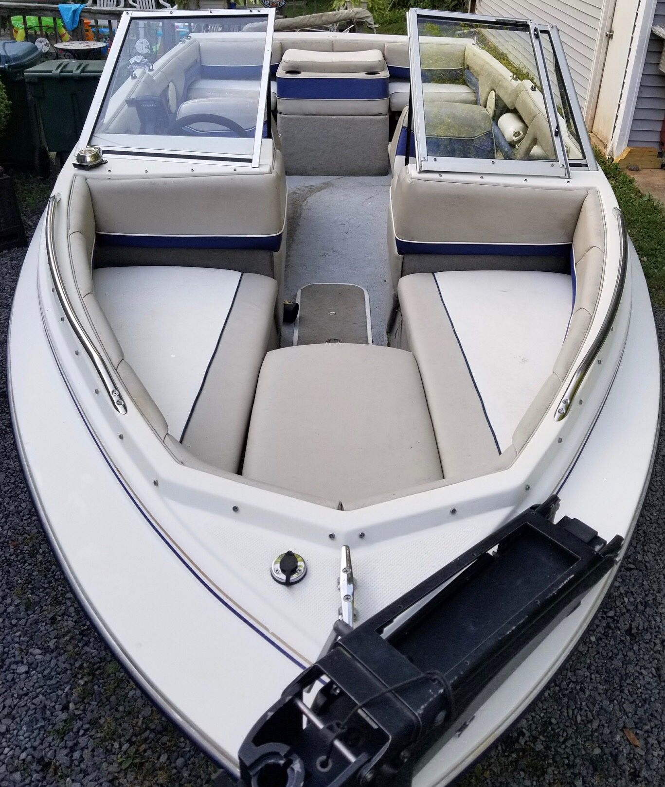 1996 Bayliner Capri - Bowrider - Great 1st Time Boat - 19’