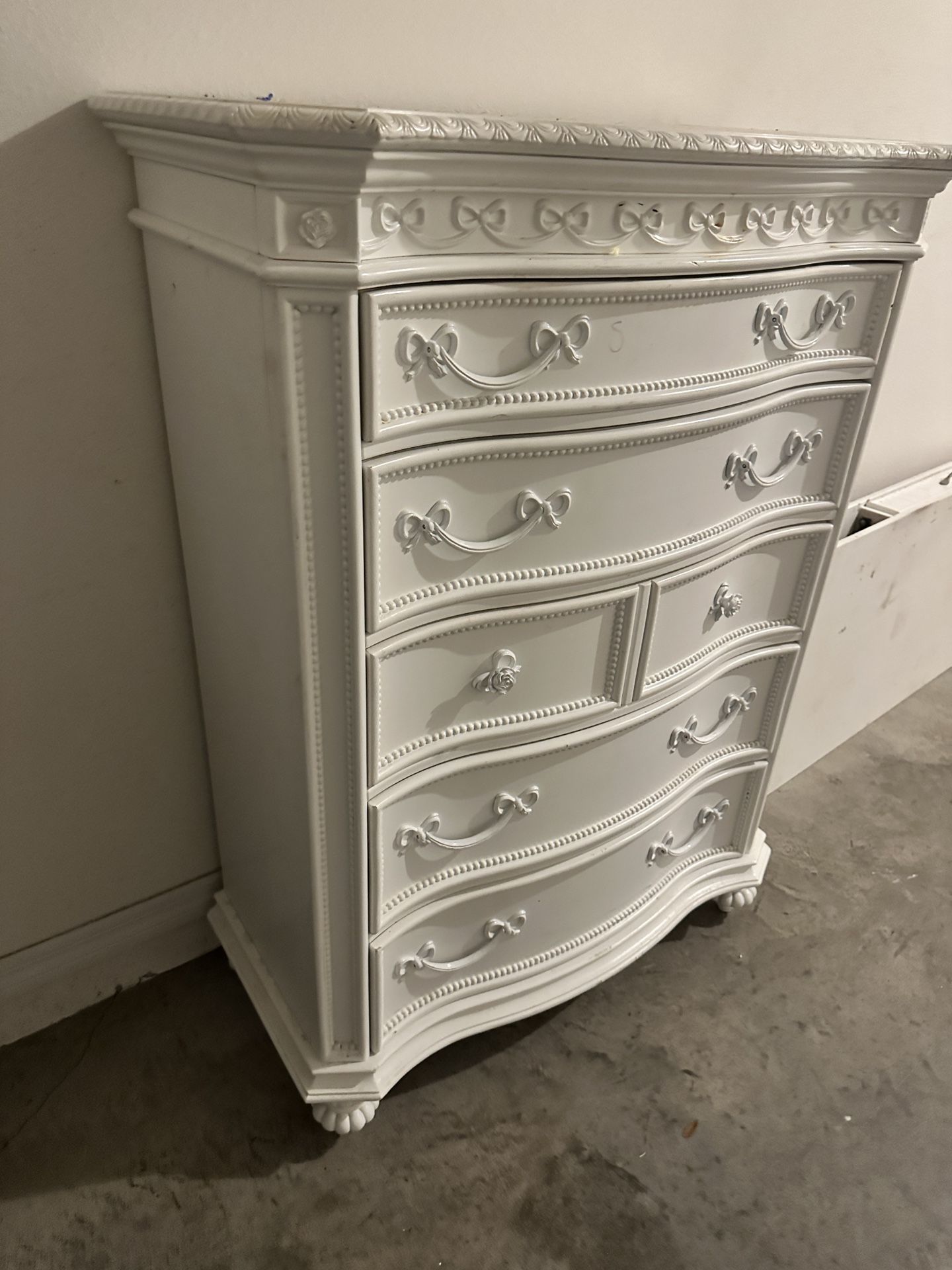 White Chest