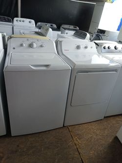 G/E washer and Hotpoint dryer both works good well