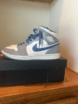 Air Jordan 1 Mid ‘Cement True Blue’