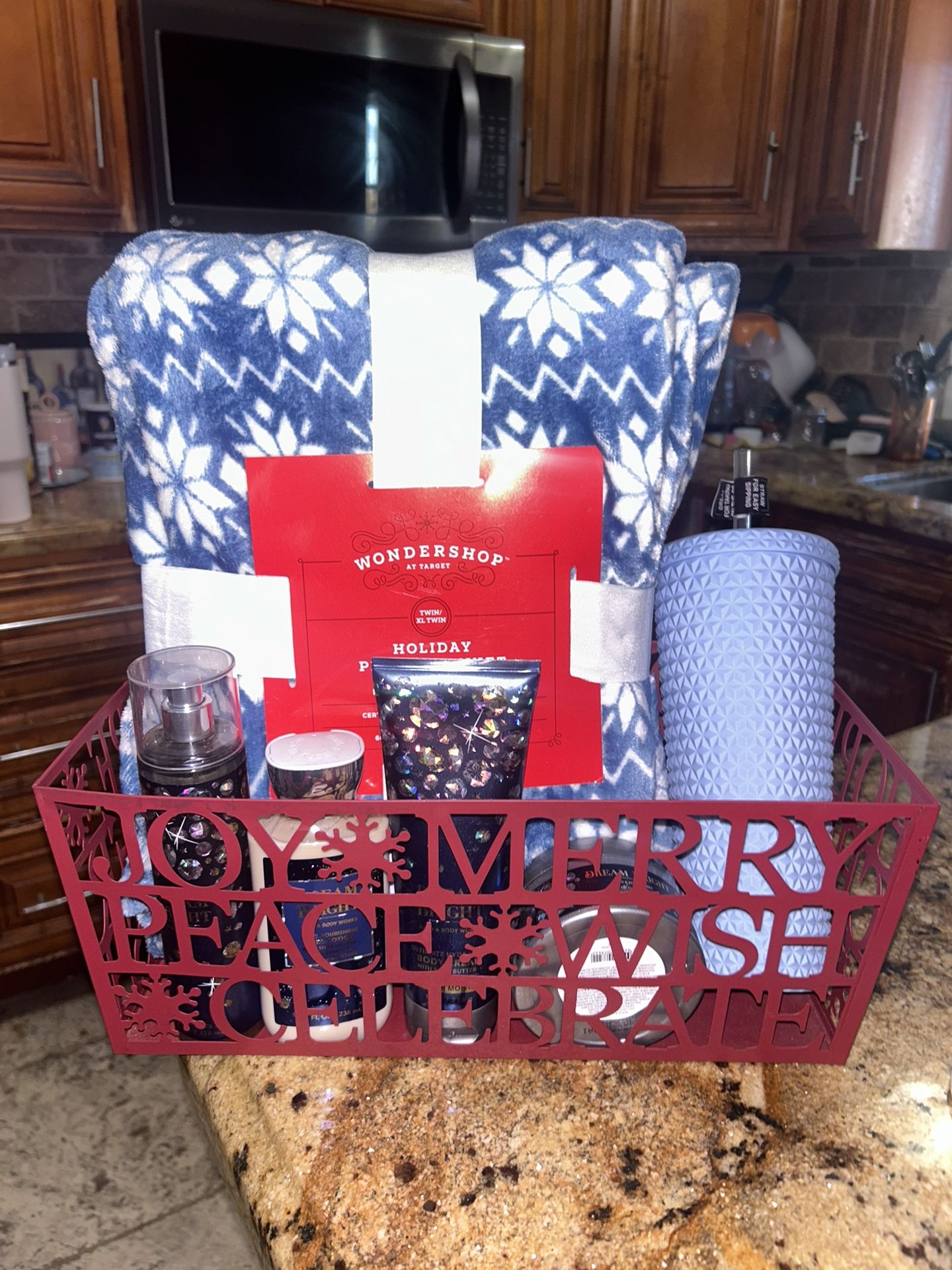 Bath & Body Works Dream Bright Christmas Basket Gift