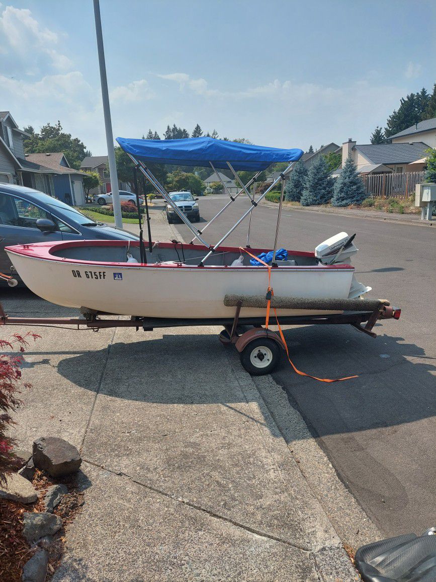 Boat Small 11ft Sit 4 Ppl