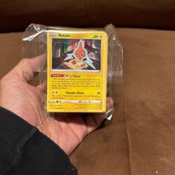 100+ Duplicate Pokemon Cards