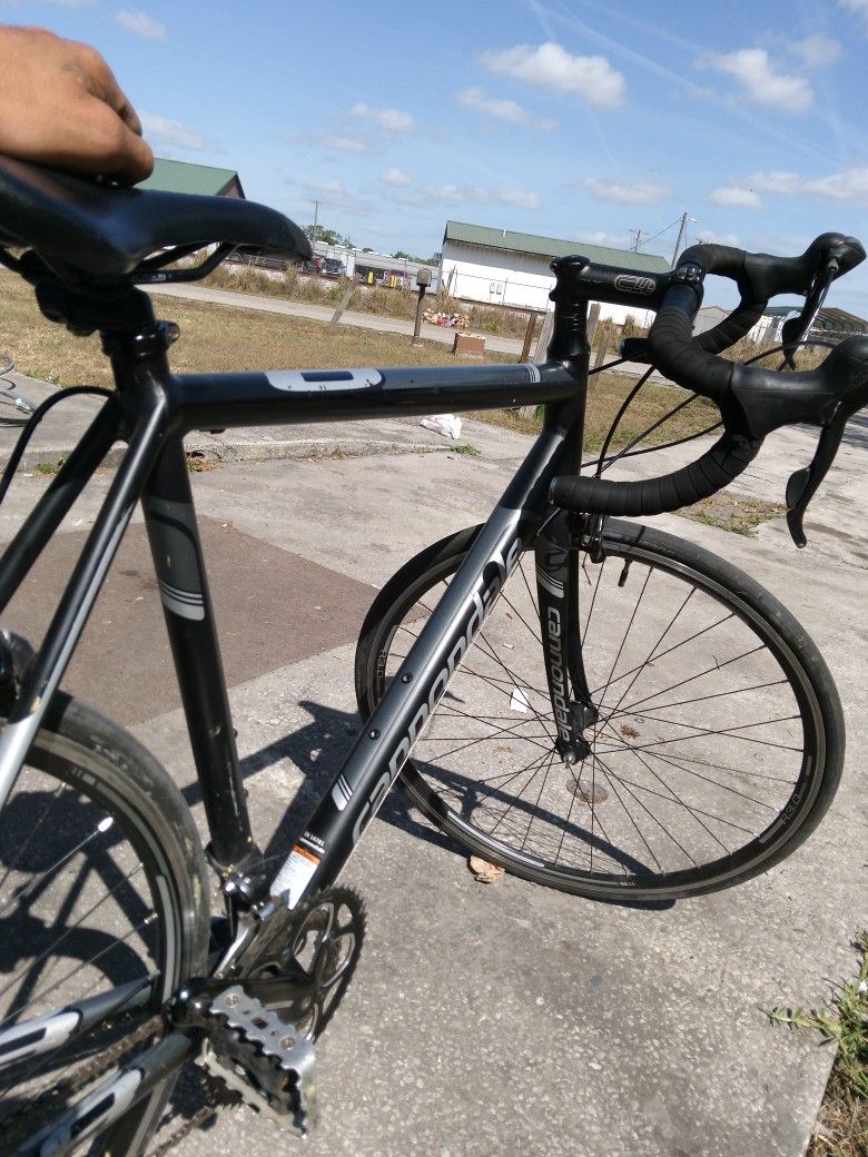 Cannondale Racing Bike