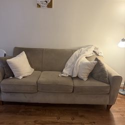 Modern 3-Seater Sofa with Pillows – Clean, Comfortable & Stylish