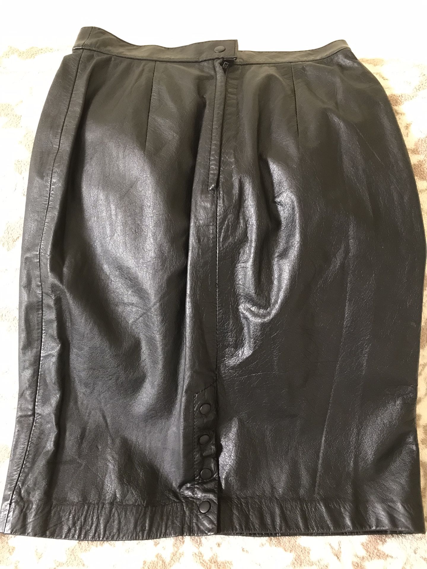 Rafferty Black Leather Skirt. W. Sz 9/10