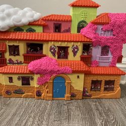 Disney Encanto Magical Casa Madrigal