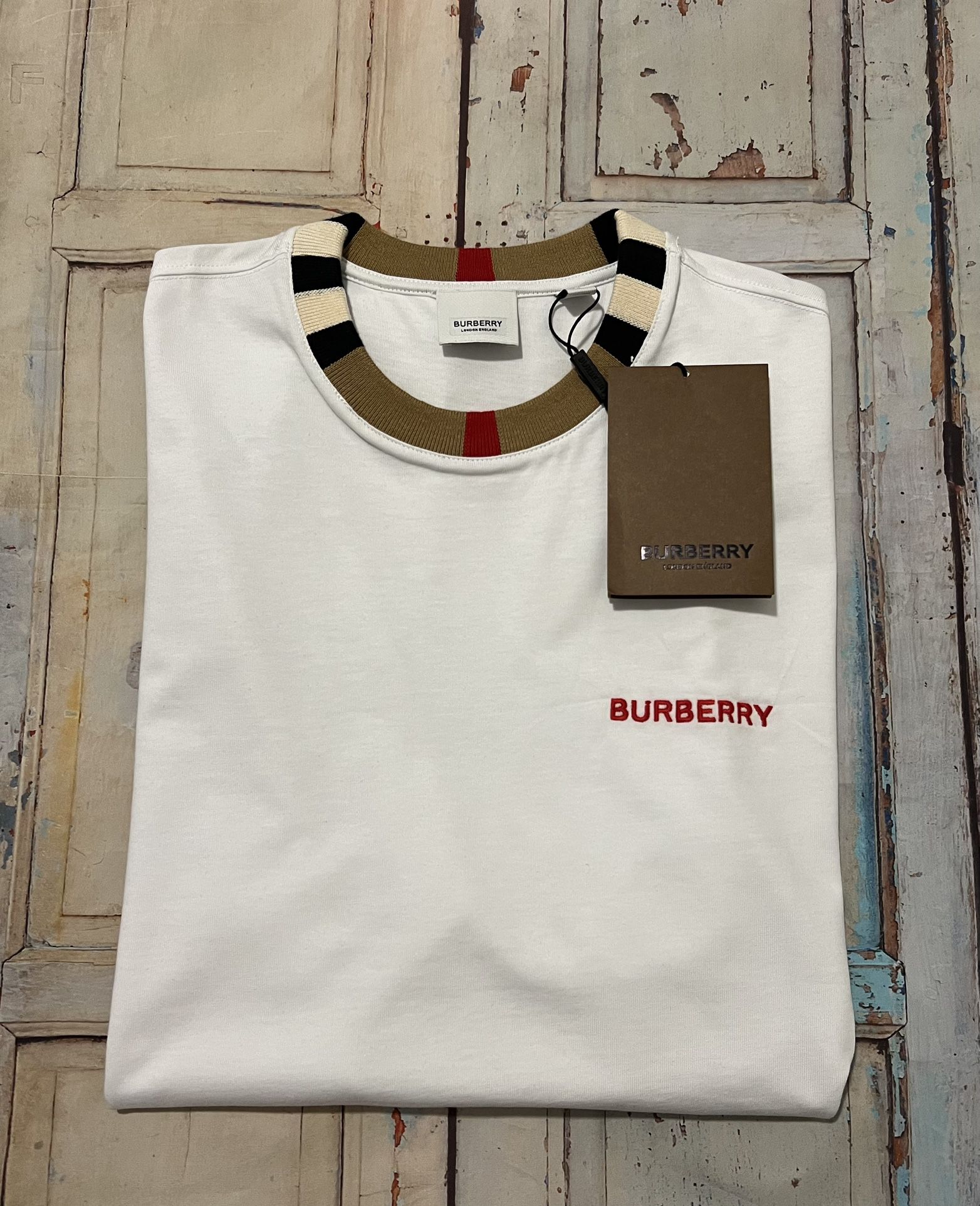 Burberry Men Tshirt Size XXL