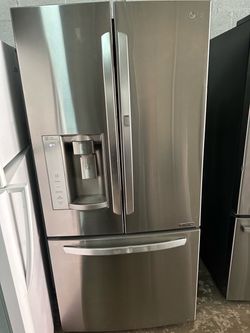 33 wide French door refrigerator