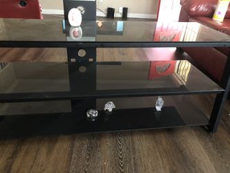 Tv and tv stand great condition