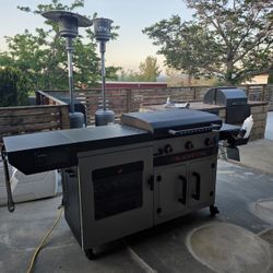 Blackstone Bronco Griddle / Pellet Smoker