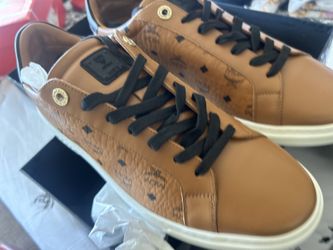Mcm Shoes Size 9m 9.5m.    300$. Authentic 