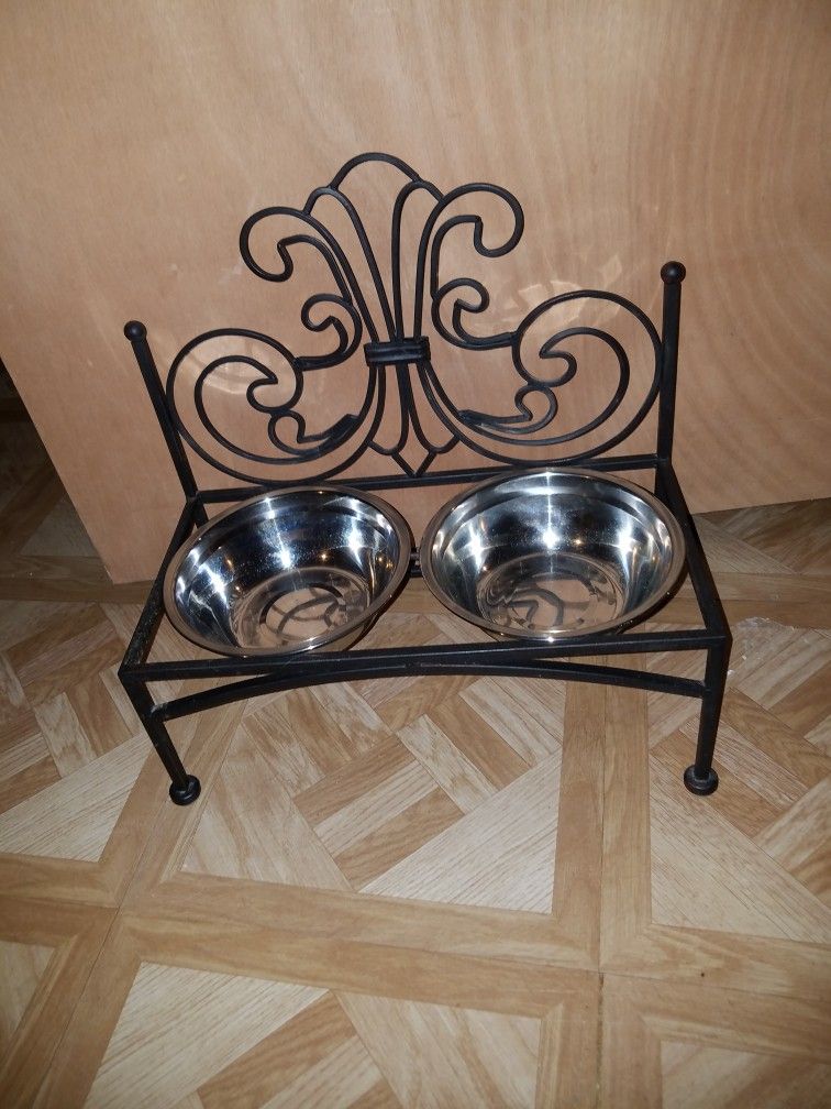 Dog Dish