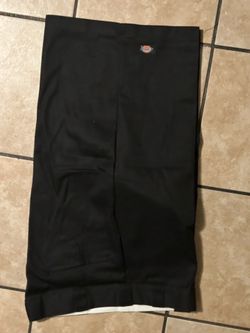 Dickie shorts size 34