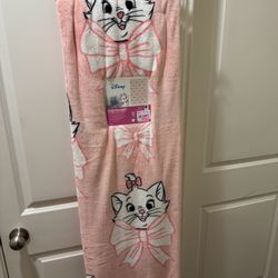 Disney Marie Cat blanket 