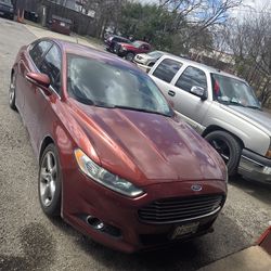 2014 Ford Fusion se