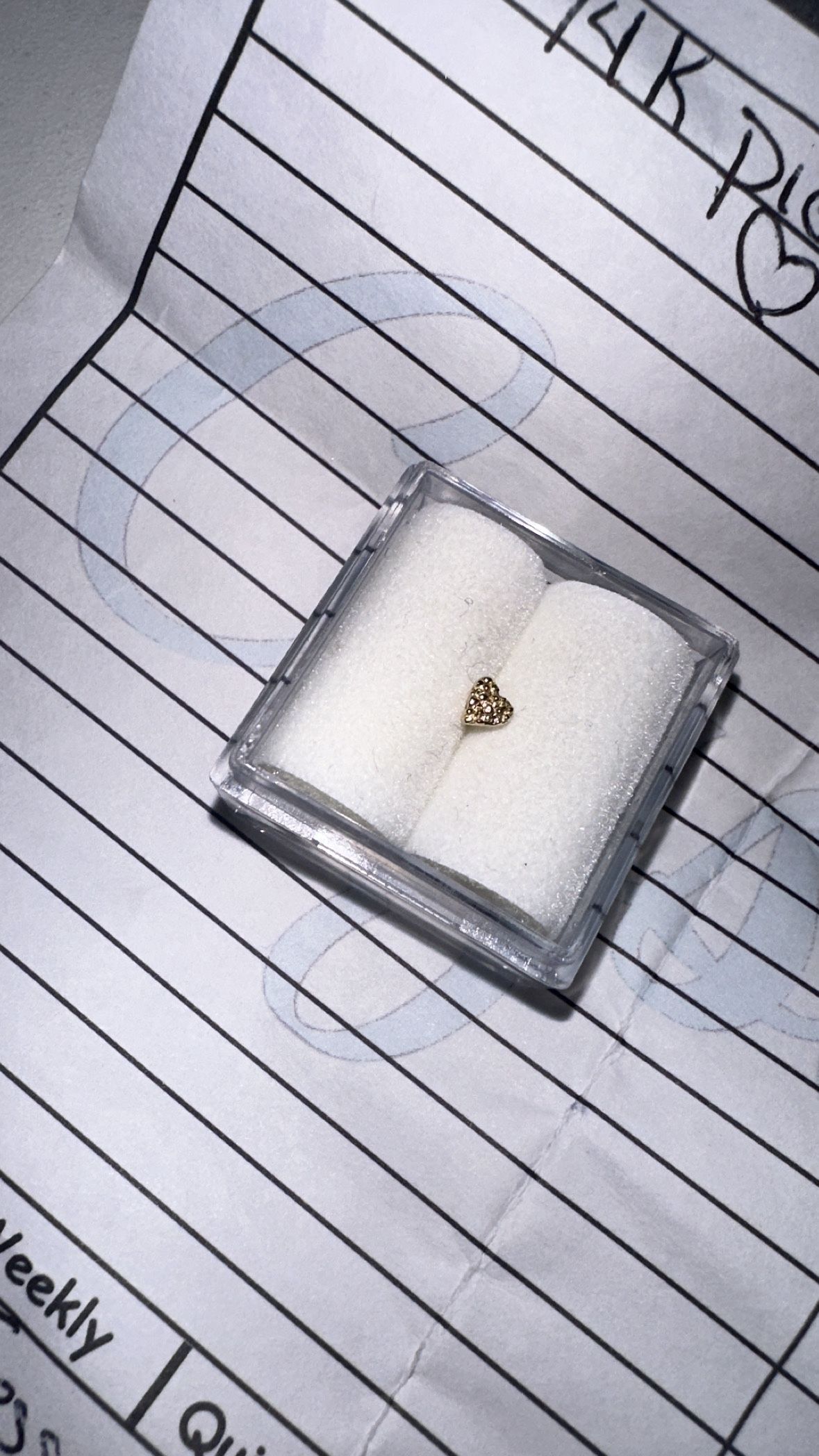 14 K nugget heart nose piercing