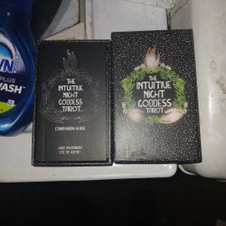 The Intuitive Night Coddess Tarot