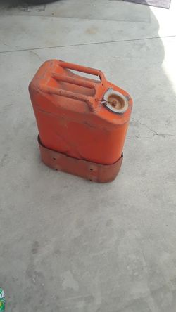 Bote de 5 galones de fierro
