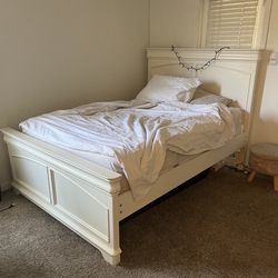 Full Sized Bed And Mattress Set 