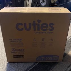 CUTIES DIAPERS SIZE: 7 (200 COUNT) BOX 