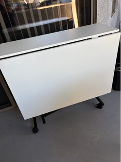 Craft table moving must  sall