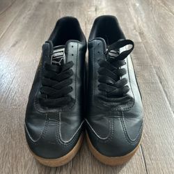 puma black leather trainers