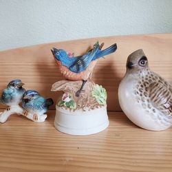 3 Rare Vintage Collector Antique Bird Figurines Music Box