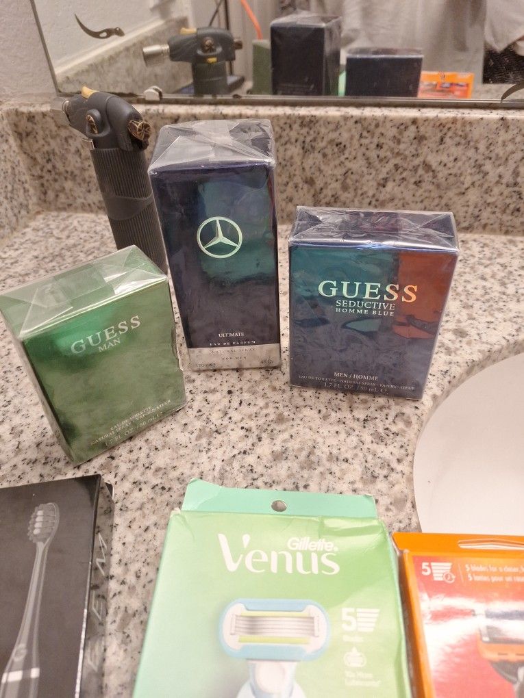 Guess,mercedes Cologne For Men And Gilette Razors Amd Venus t