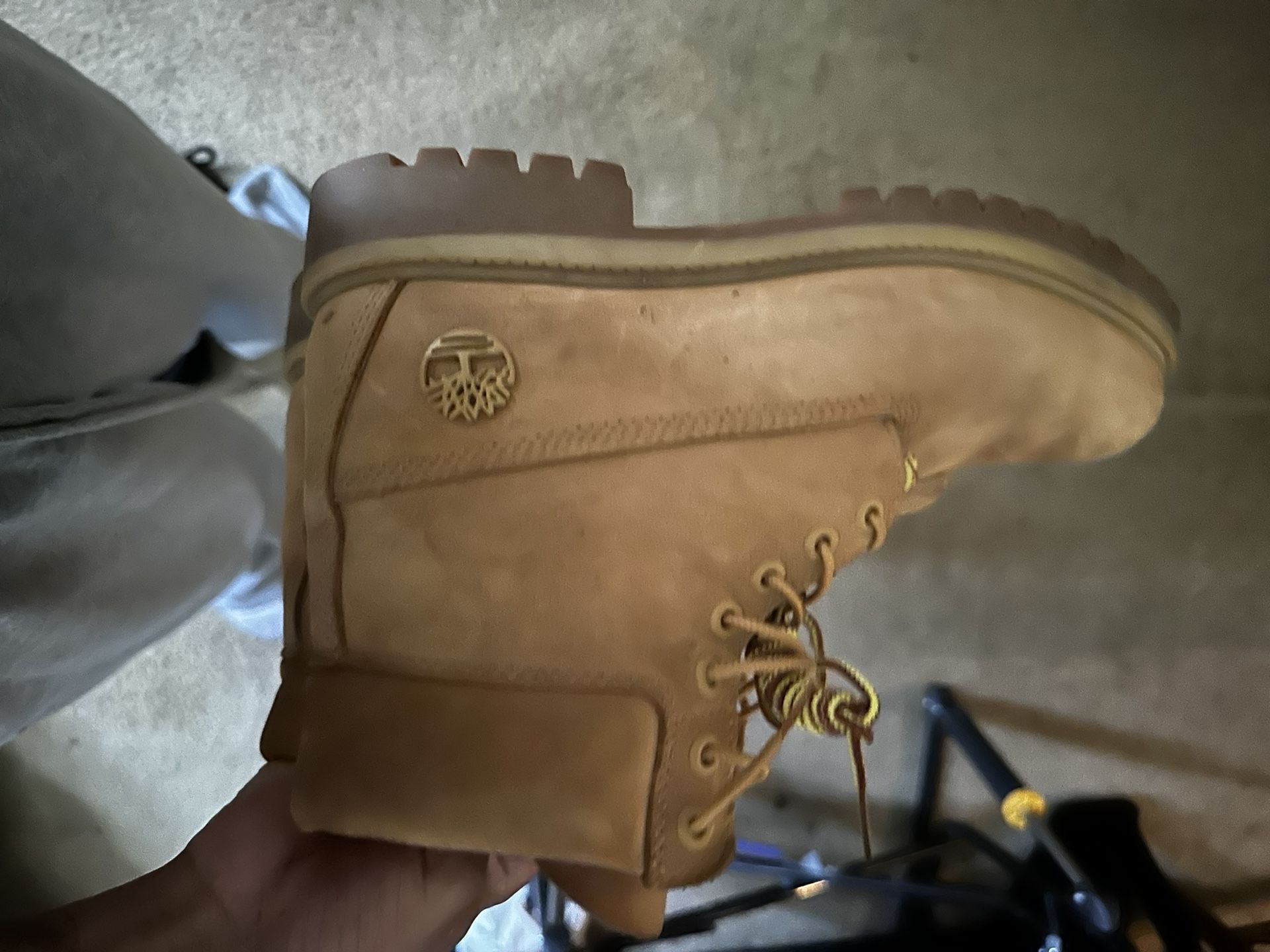 TIMBERLAND BOOTS