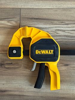 DEWALT 24 in. 600 Ibs. Trigger Clamp with 3.75 in. Throat Depth