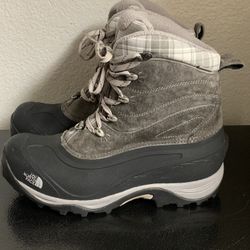Women’s North Face Snow Boots