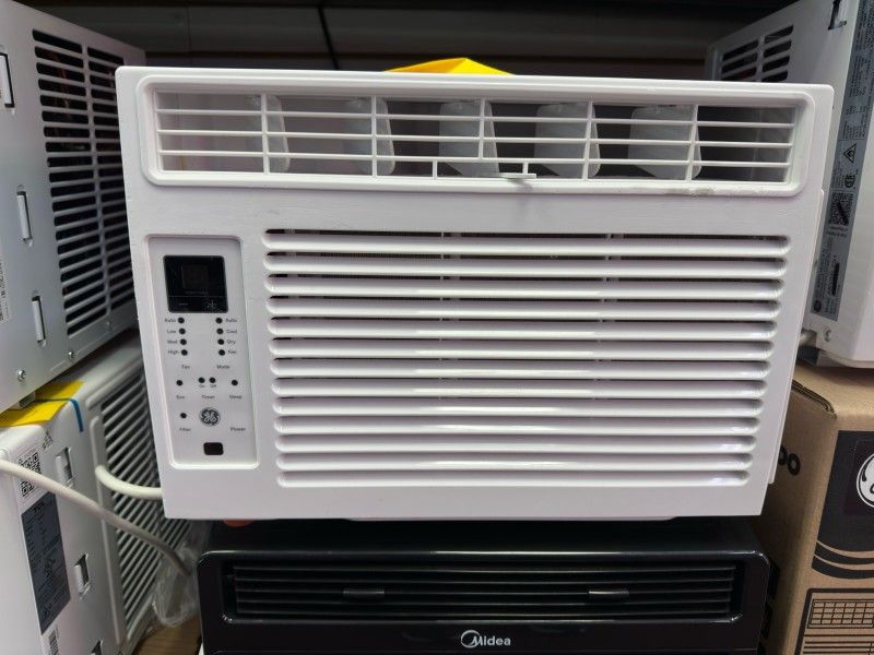 Best Deals. 6000btu Windows Ac By GE WiFi Smart. Complete Set New In Box With Warranty