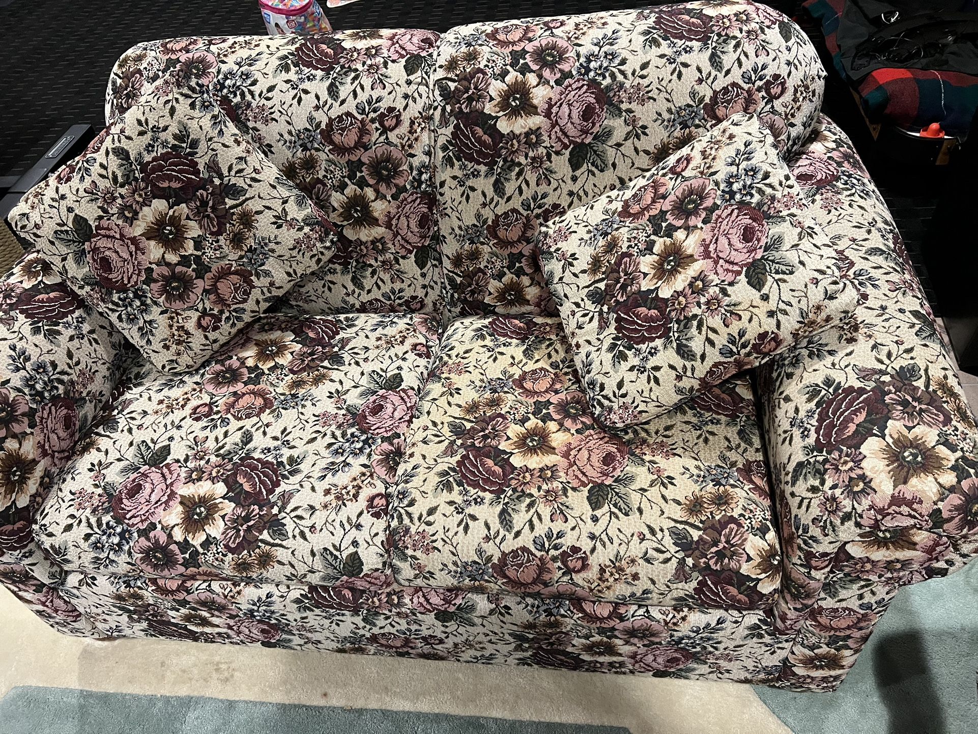 Loveseat And Sofa Set With Pillows