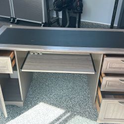 Office Desk Very Good Condition