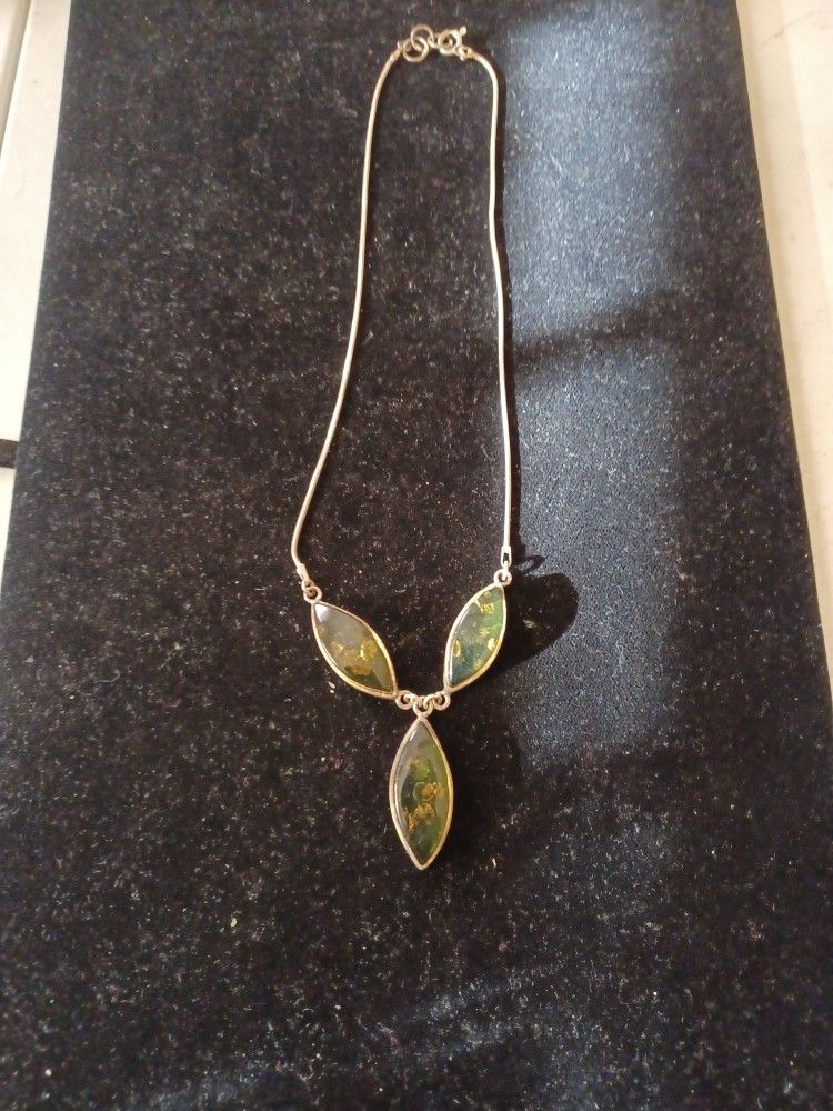 Sterling Silver Necklace with Amber Stone