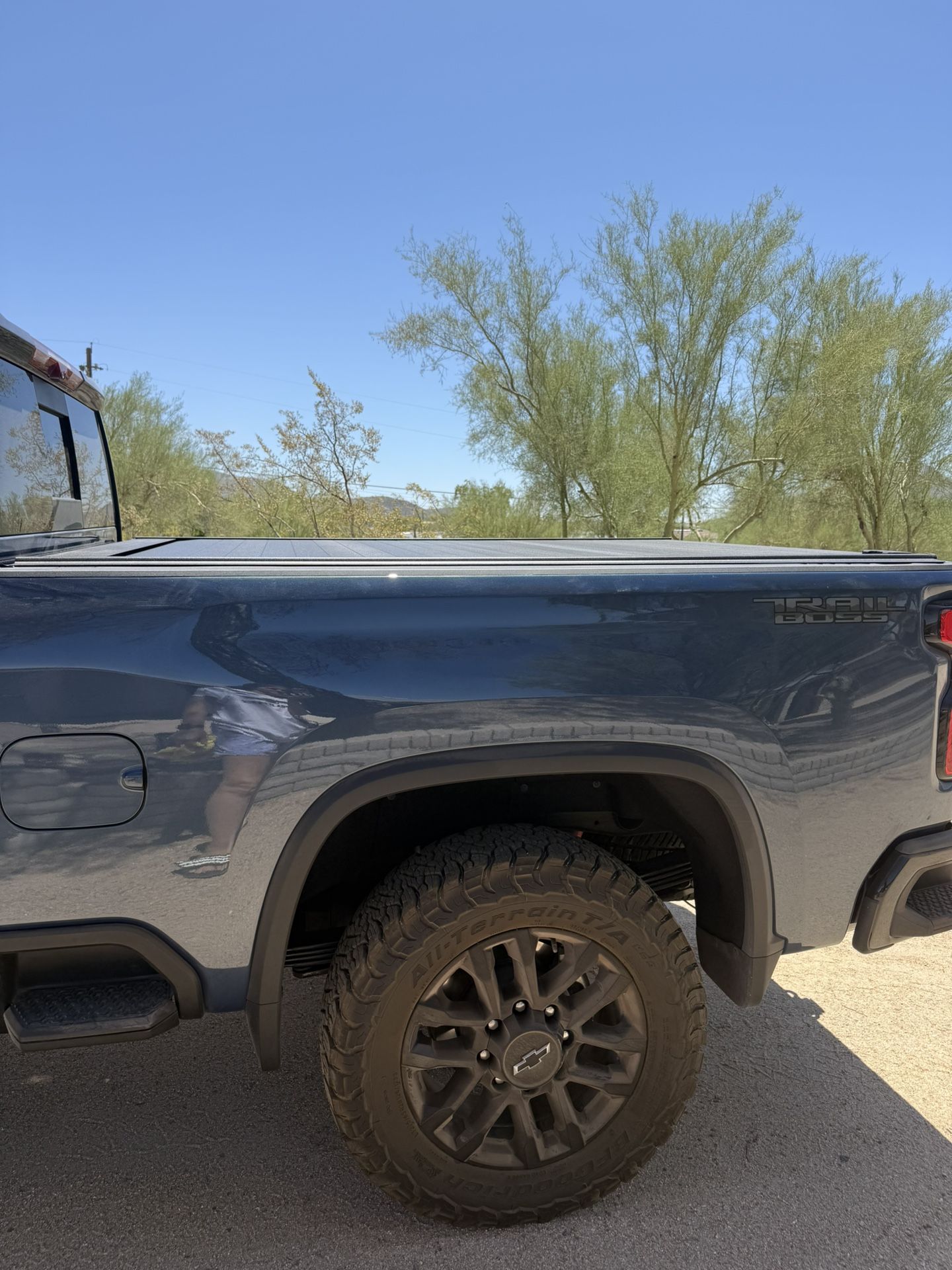 Retrax Pro MX Manual Retractable Tonneau Cover