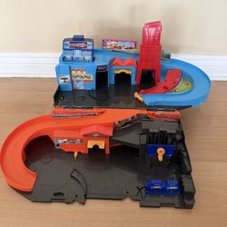 Hot Wheels Vehicle Playset