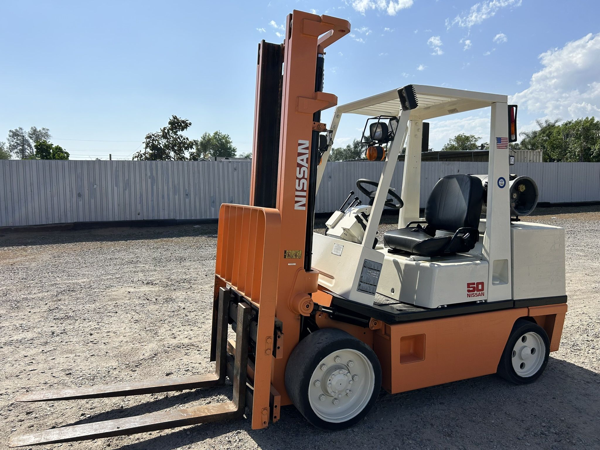 Forklift Nissan 7,800 Lbs