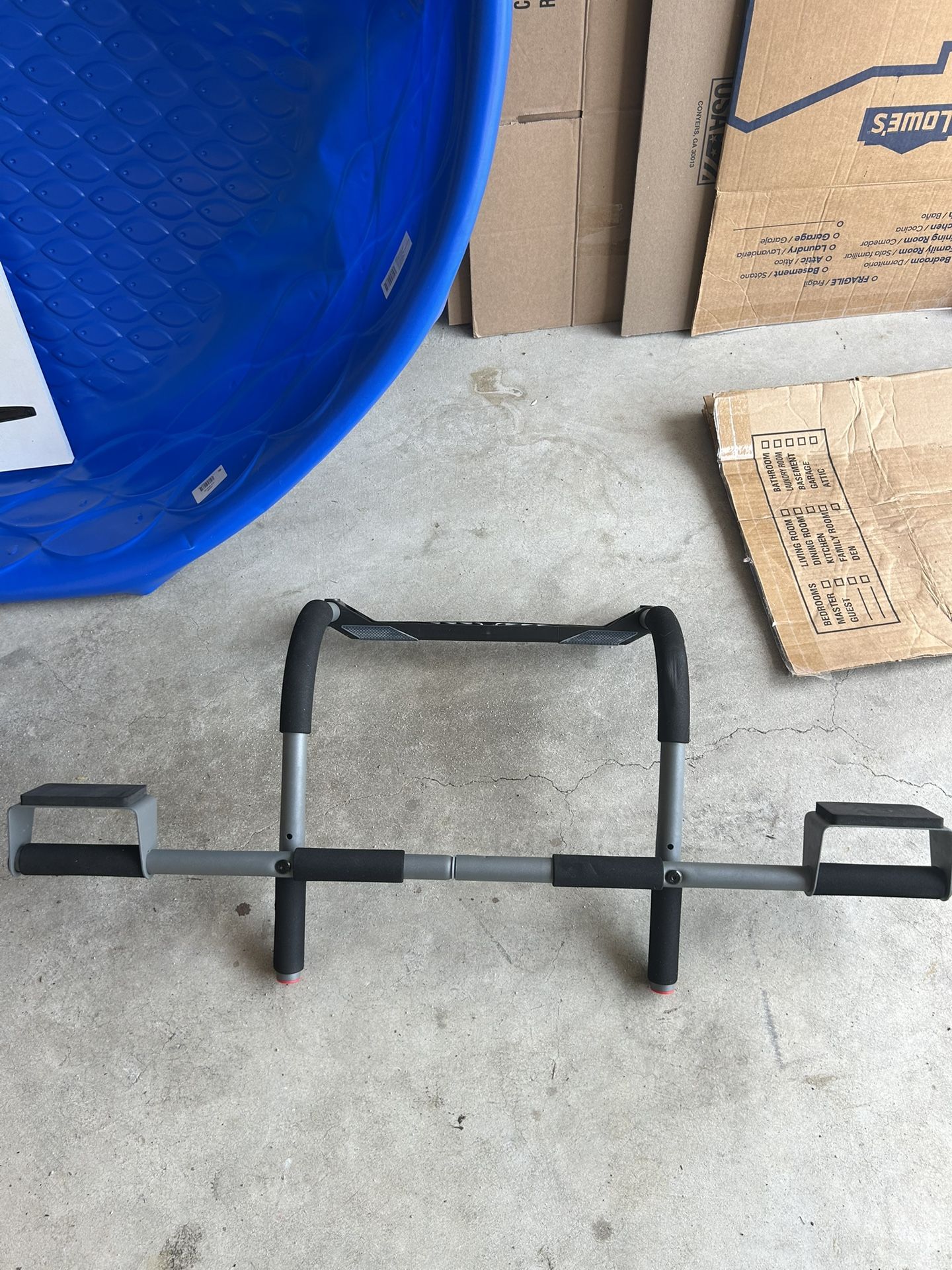 Pull Up Bar