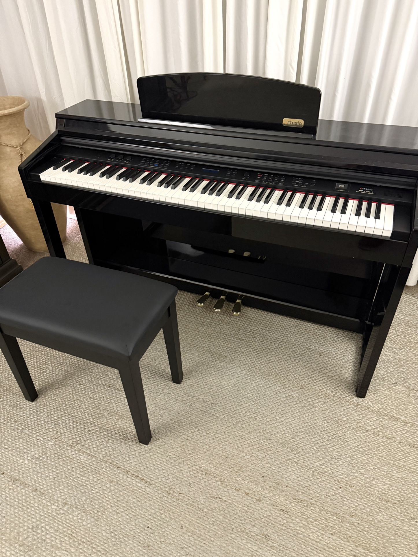 Artesia DP-150E digital piano