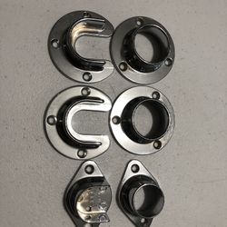 Chrome Closet Pole Brackets Two Pair 1-1/4” And One Pair 1”